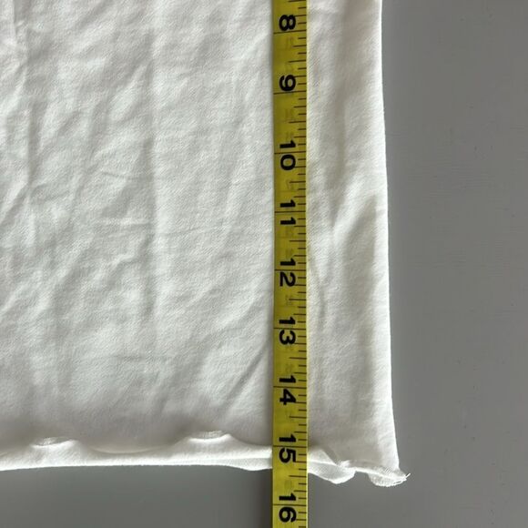 New Rumored Fitted White Cropped T-shirt Size XS - Picture 3 of 4